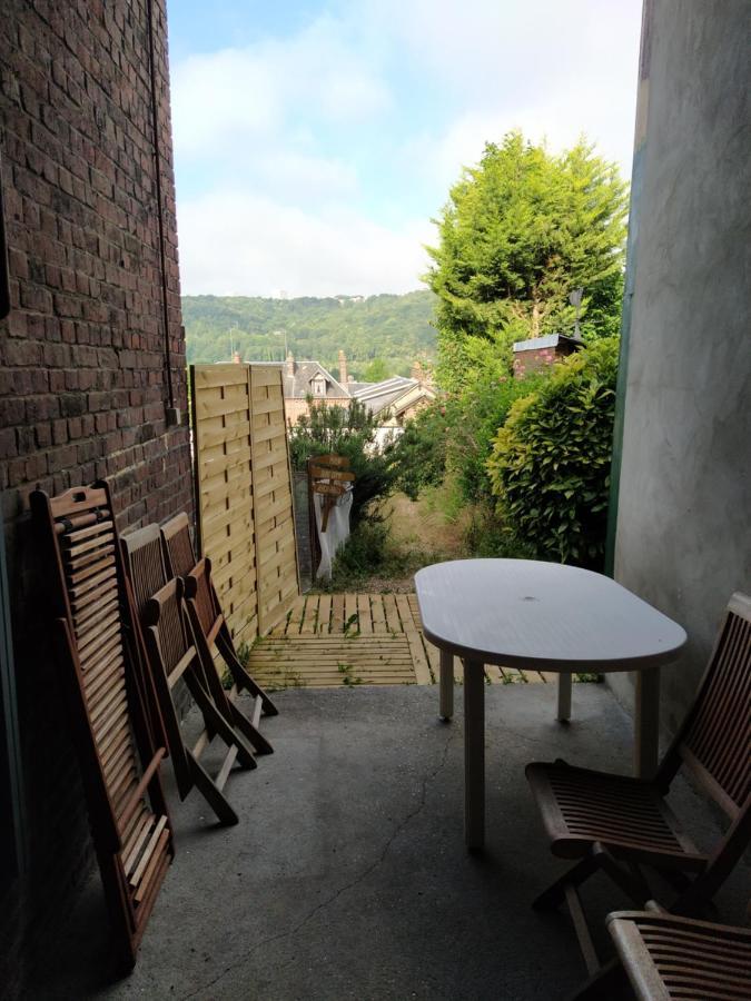 Le Nid Normand Avec Terrasse - Stationnement Facile Et Gratuit - 5 Min Seine Apartment Deville-les-Rouen Exterior photo